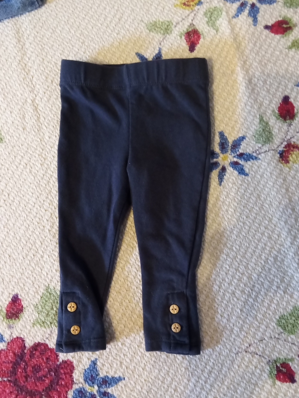 Tahari Gray Leggings with Ankle Buttons